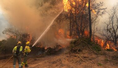 Wildfires in France and Spain force more than 300,000 people to flee homes – The Irish Times