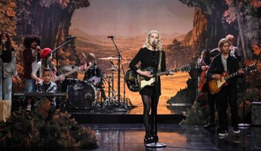 Phoebe Bridgers Shares 'Lost Boy (Acoustic)' | News