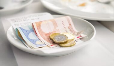 Witnesses in cafe tips row unable to explain mystery card machine which pulled in €5,000 in 18 months – The Irish Times