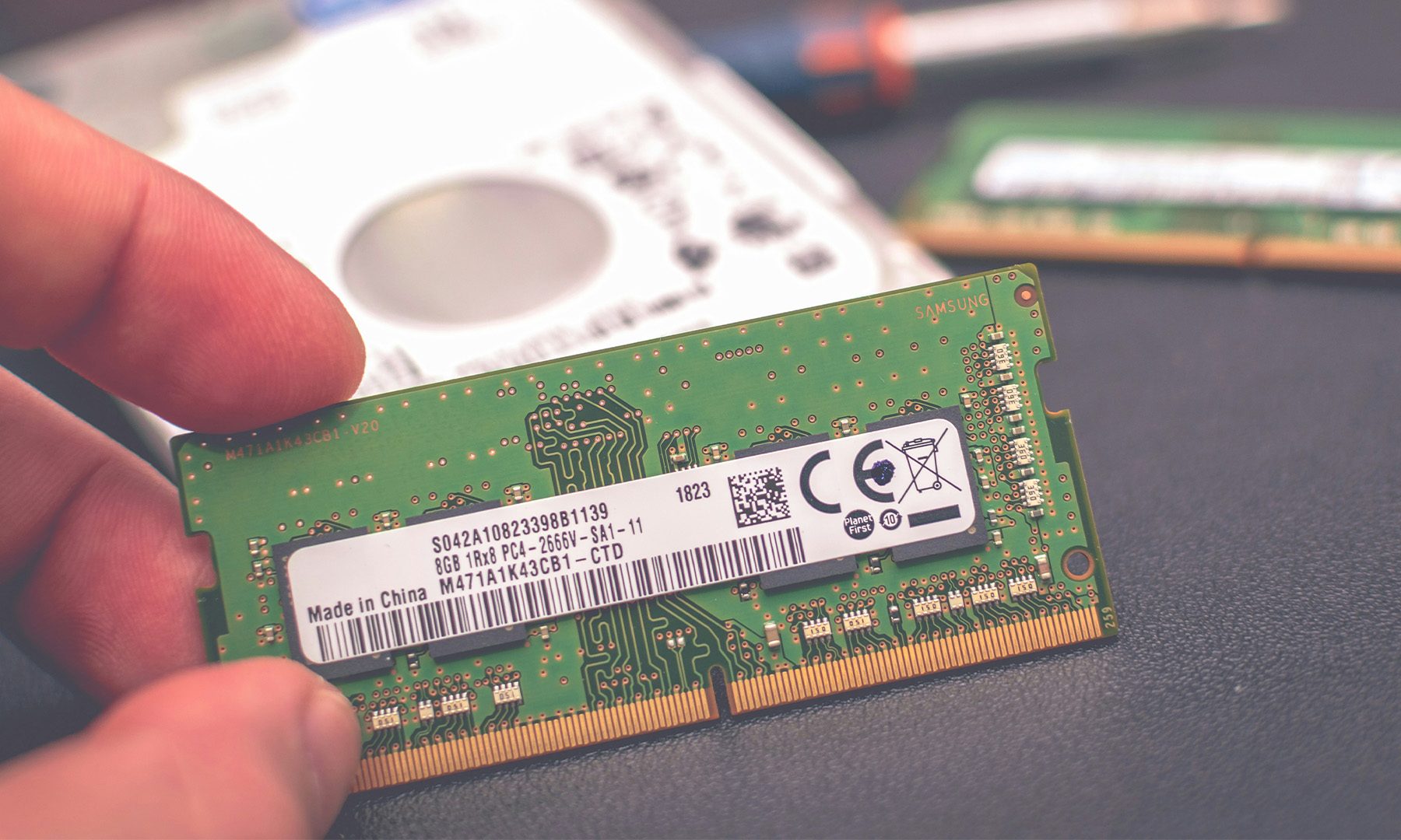 Samsung DDR4 RAM in hand