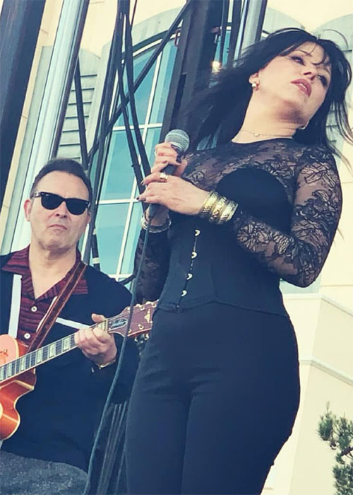 Imelda May and Darrel Higham on stage together. Pic: Darrel Higham/Instagram