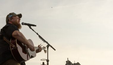 Luke Combs at Slane review: Country star struggled to keep crowd onside for full 120-minute show – The Irish Times