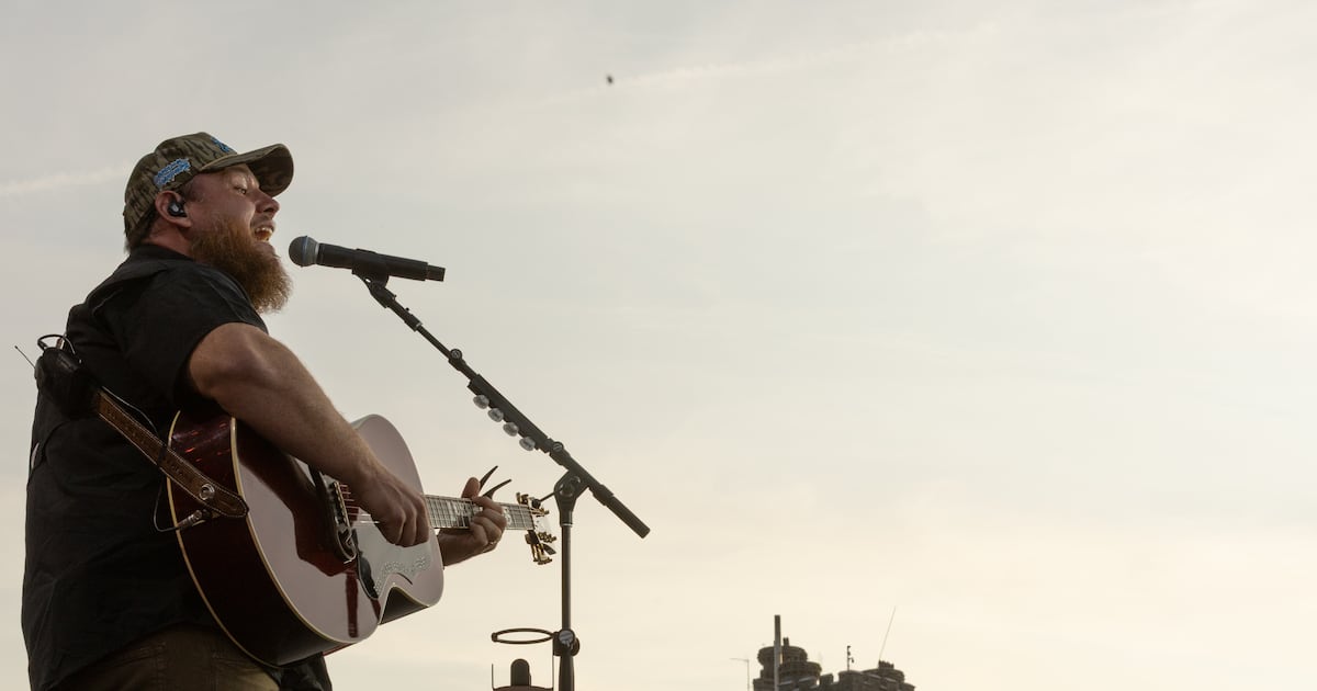 Luke Combs at Slane review: Country star struggled to keep crowd onside for full 120-minute show – The Irish Times