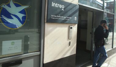 Live Register total rises amid concern labour market is slowing – The Irish Times