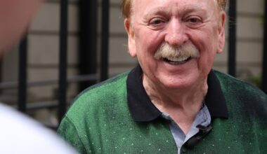 Wolfe Tones singer Brian Warfield settles RTÉ defamation action over Joe Duffy comments – The Irish Times