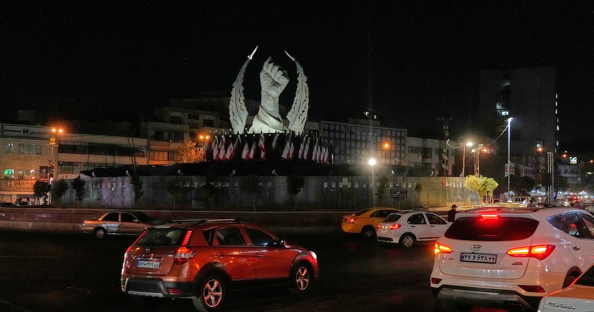 All-out war edges closer with 10th consecutive night of US strikes on Iran – The Irish Times