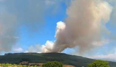Slievenamon fire set to burn for days as alert issued for Waterford – The Irish Times