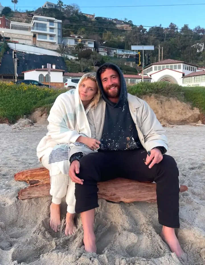 The ex rugby star proposed to McCord on Christmas Day (Instagram/@dannycipriani87)