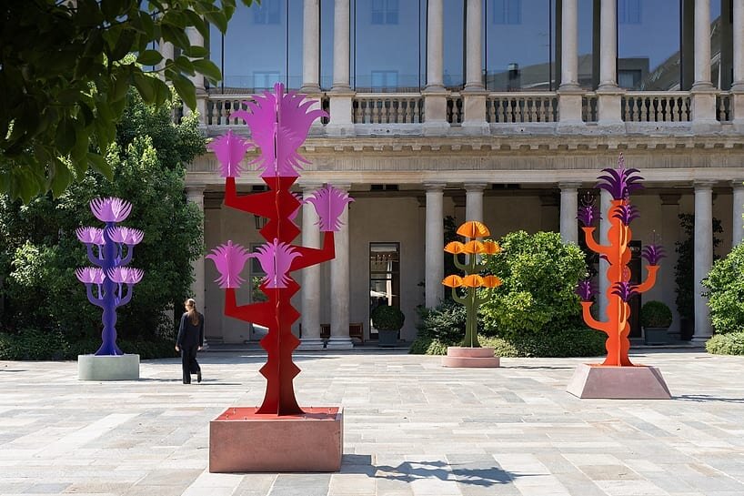 an archipelago of botanical sculptures by agostino iacurci fills historic courtyard in milan - 1