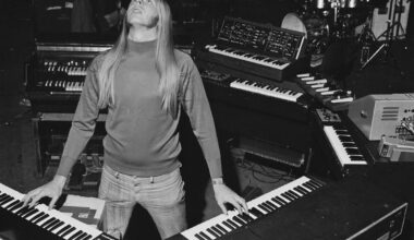 Why Rick Wakeman Chose Yes Over David Bowie's Band