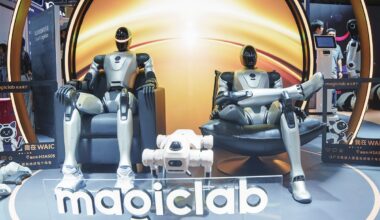 Humanoid robots are displayed at the 2026 World Artificial Intelligence Conference in Shanghai on July 18, 2026. Photo: VCG