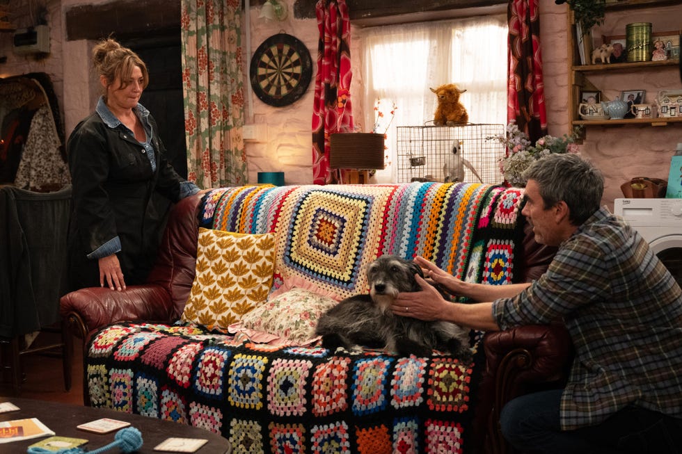 Moira Dingle, Cain Dingle, Monty, Emmerdale moira dingle, cain dingle, monty, emmerdale