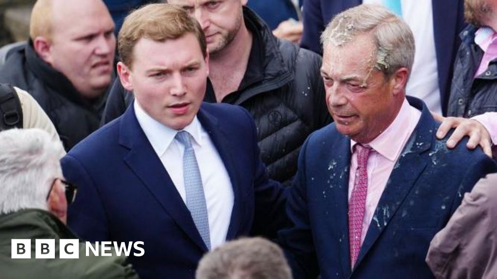 Nigel Farage denies rules broken after reports benefits from ally were not declared - BBC