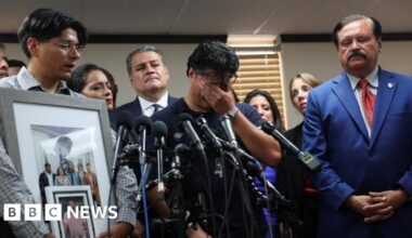 Mexico to file criminal complaints over deaths in US custody - BBC