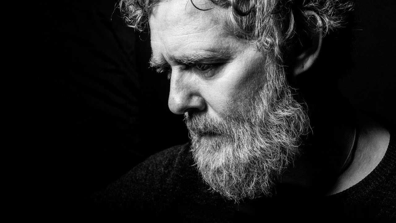 Glen Hansard headshot