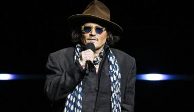 Johnny Depp Is at Comic Con Dressed Like Ebenezer Scrooge