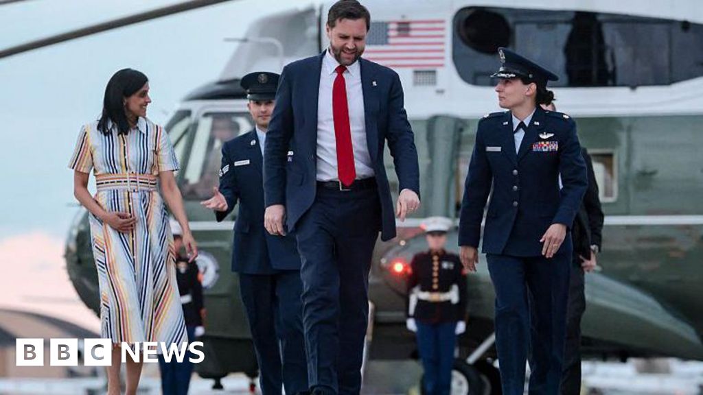 Secret Service investigating agent for JD Vance over alleged leak - BBC