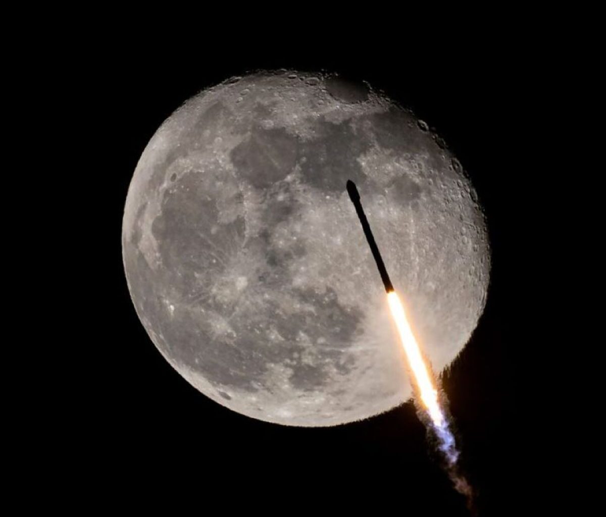 Fragment of a SpaceX Falcon 9 rocket will crash into the Moon