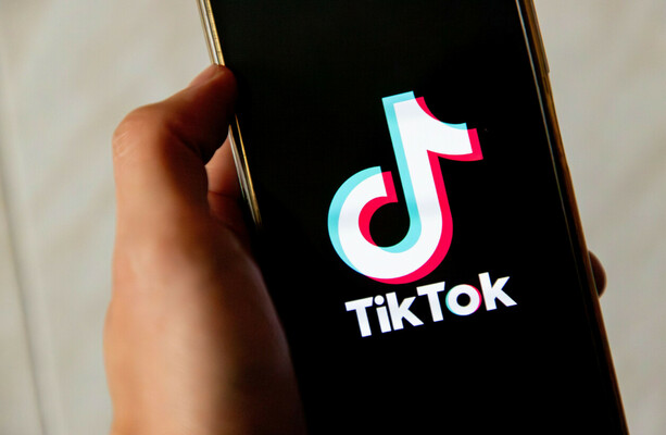 TikTok staff braced for layoffs as company announces Ireland restructure - The Journal