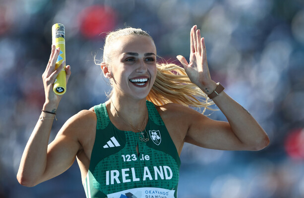 Sharlene Mawdsley signs professional contract with Nike · The 42