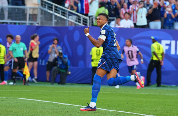 France advance to World Cup last 8 after hard-fought victory over Paraguay