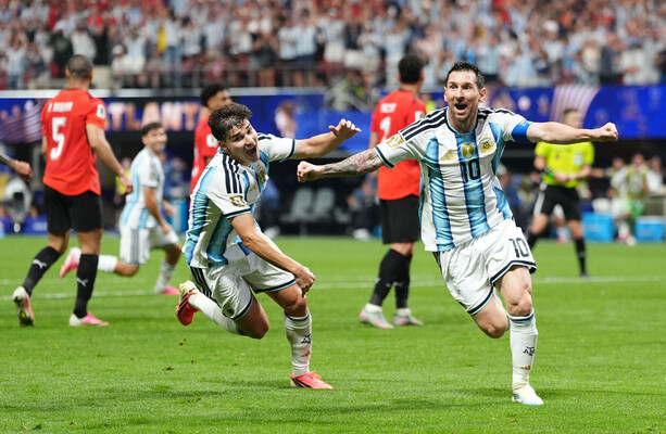 Argentina keep World Cup title defence alive as three-goal comeback stuns Egypt