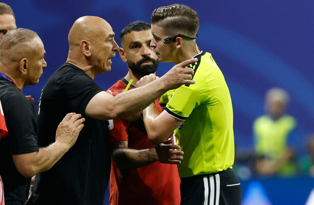 Manager claims Egypt were 'cheated' out of World Cup in explosive press conference