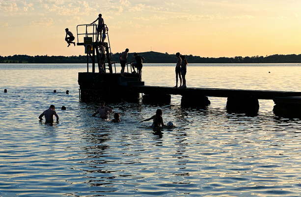 High temperature warning in place for 13 counties, with uncomfortably warm night ahead - The Journal