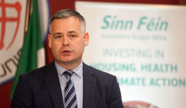 Scammers posing as Pearse Doherty online are asking for money, Sinn Féin TD warns - The Journal