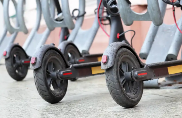 Dublin TD calls for six-week e-scooter ban to get ‘right regulatory systems’ in place - The Journal