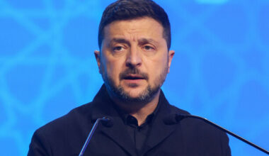 Zelenskyy makes plea for unity after bitter row splits Ukraine's military leadership - The Journal