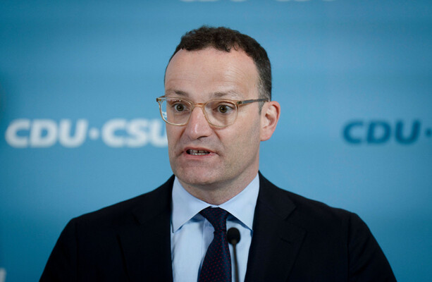 Prominent German politician resigns over controversy over use of surrogate mother - The Journal