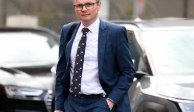 Media Minister Patrick O'Donovan to return to work in September
