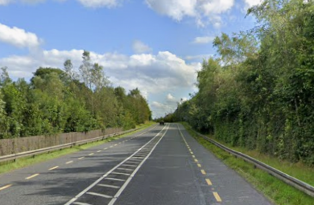 Army bomb squad requested after gardaí stop vehicle in Co Monaghan