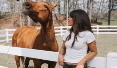 Saddle up! Choosin' Texas is the instant country classic that's breaking chart records in the US
