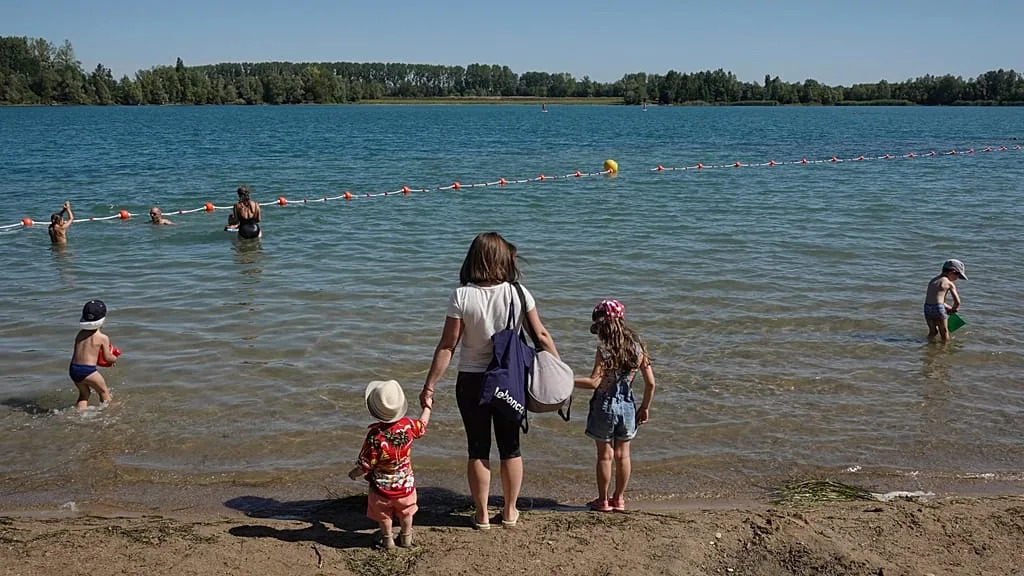 Children mental health hospital visits rise with extreme heat, study finds