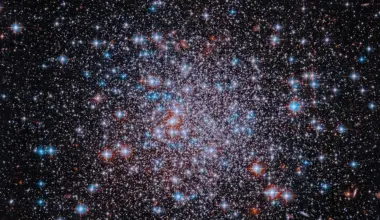 NASA's Hubble spots a stellar sparkler for the Fourth of July