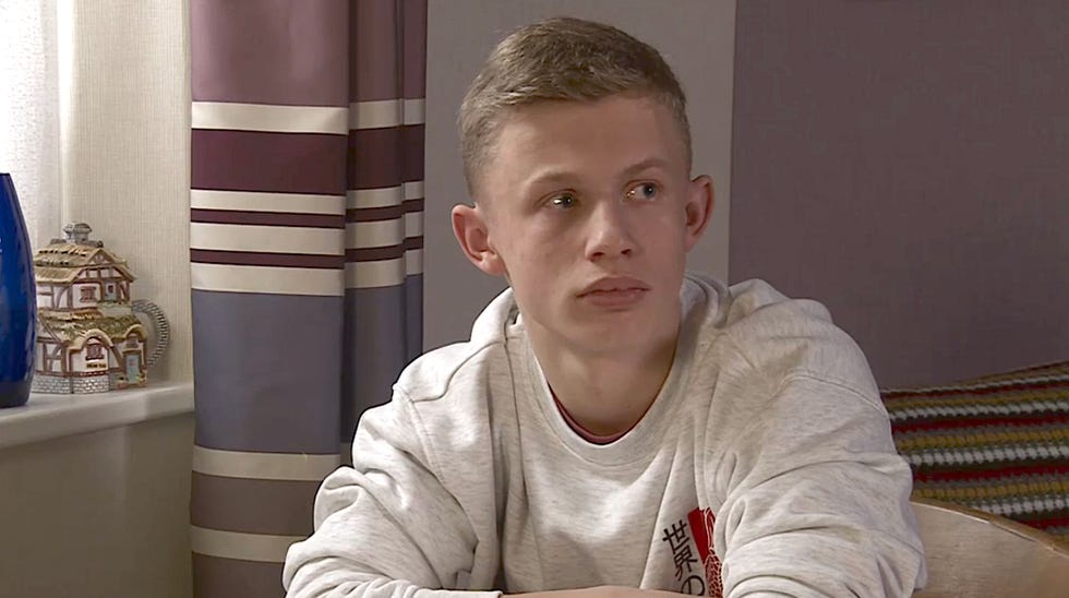 Liam McCheyne as Dylan in Coronation Street liam mccheyne as dylan in coronation street