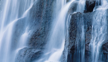 Earth’s largest waterfall is not Niagara or Victoria Falls—it lies entirely underwater in the Denmark Strait, where cold, dense water cascades roughly 3,500 metres down the ocean floor, a drop more than three times the height of Angel Falls.