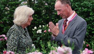 Gardener's World star dies aged 67 after being diagnosed with rare brain illness as Monty Don leads tributes