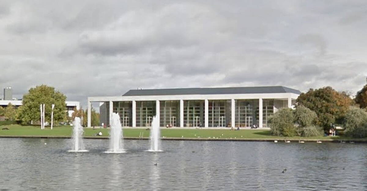 Teacher suing UCD over gender discrimination claim seeks to cross-examine college's chief legal officer