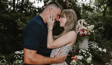 Taylor Swift & Travis Kelce's Combined Net Worth After Their MSG Wedding
