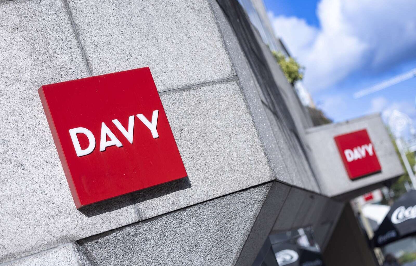 Thinking of investing in AI? Davy has a warning for you