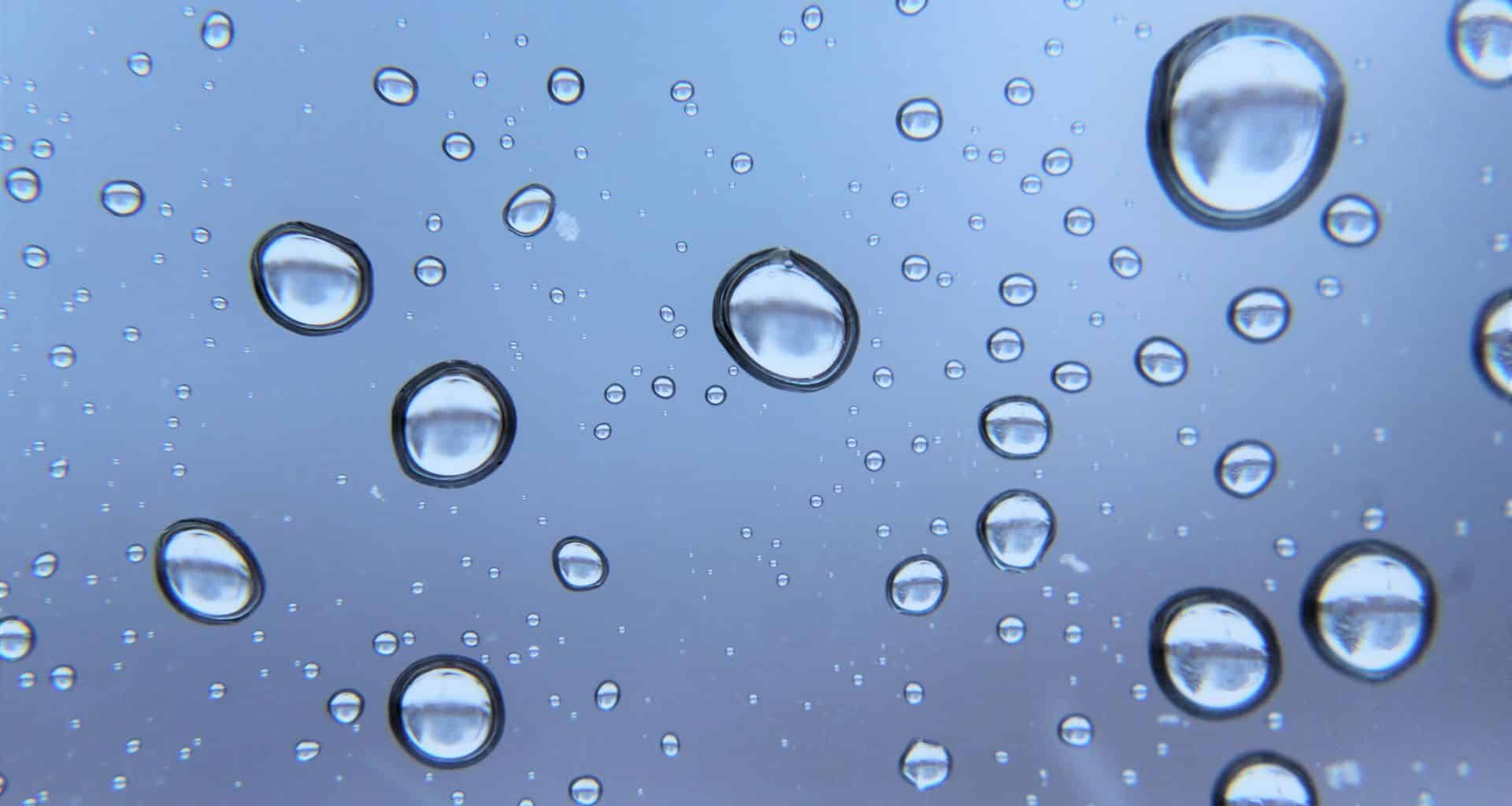 Is Water a Mix of Two Liquids? AI Finds Evidence in 74 Million Molecular Snapshots