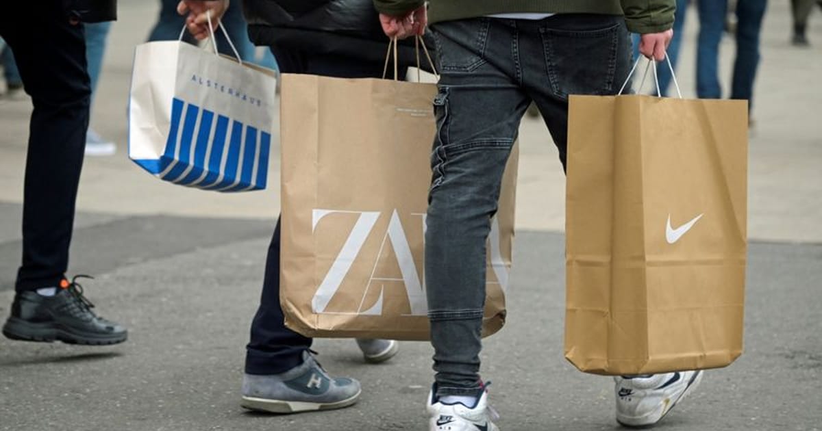 German Consumer Sentiment Dips Slightly for August, Says GfK Survey