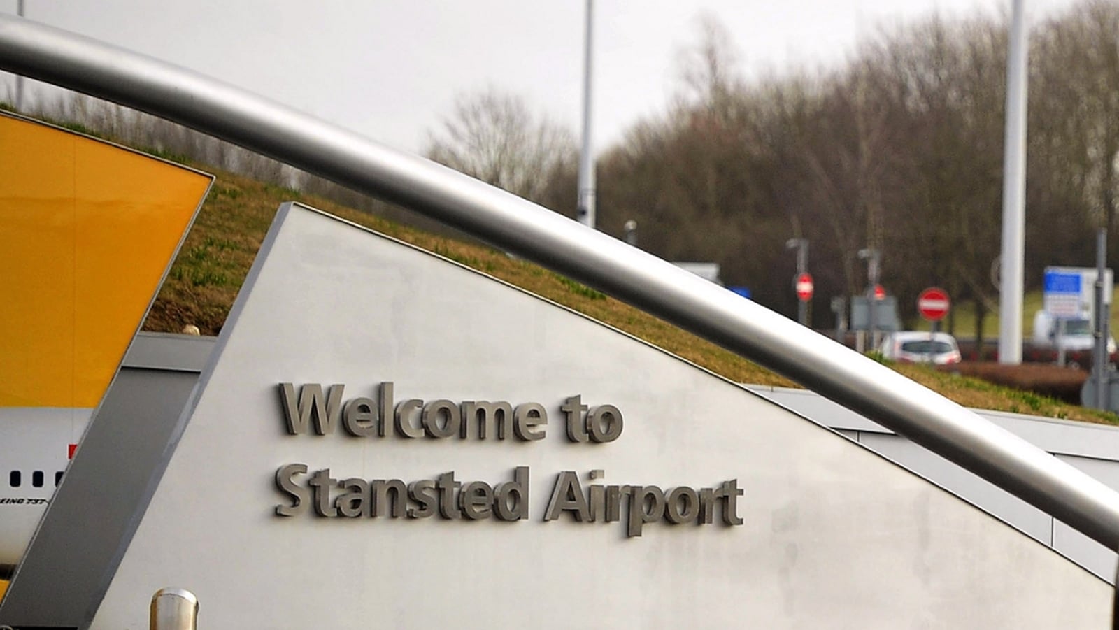 Customers' data accessed in cyber attack on UK airports