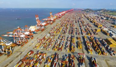 China extends trade boom as global AI tech demand surges