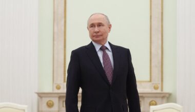 Russian ballistic missile strikes kill one in Ukraine