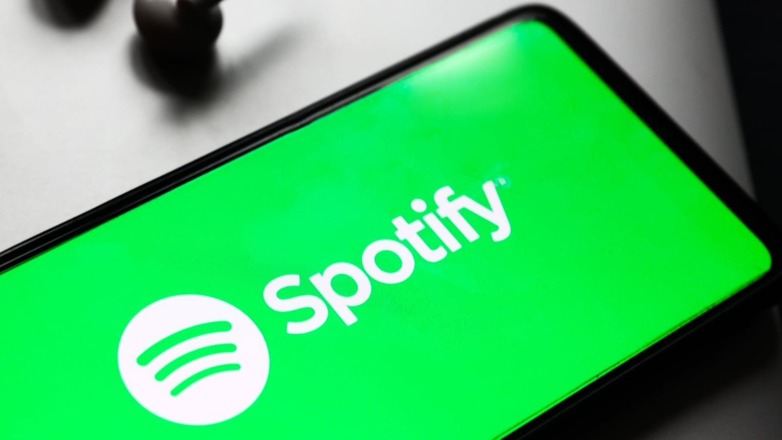Spotify to launch badge identifying AI music to users