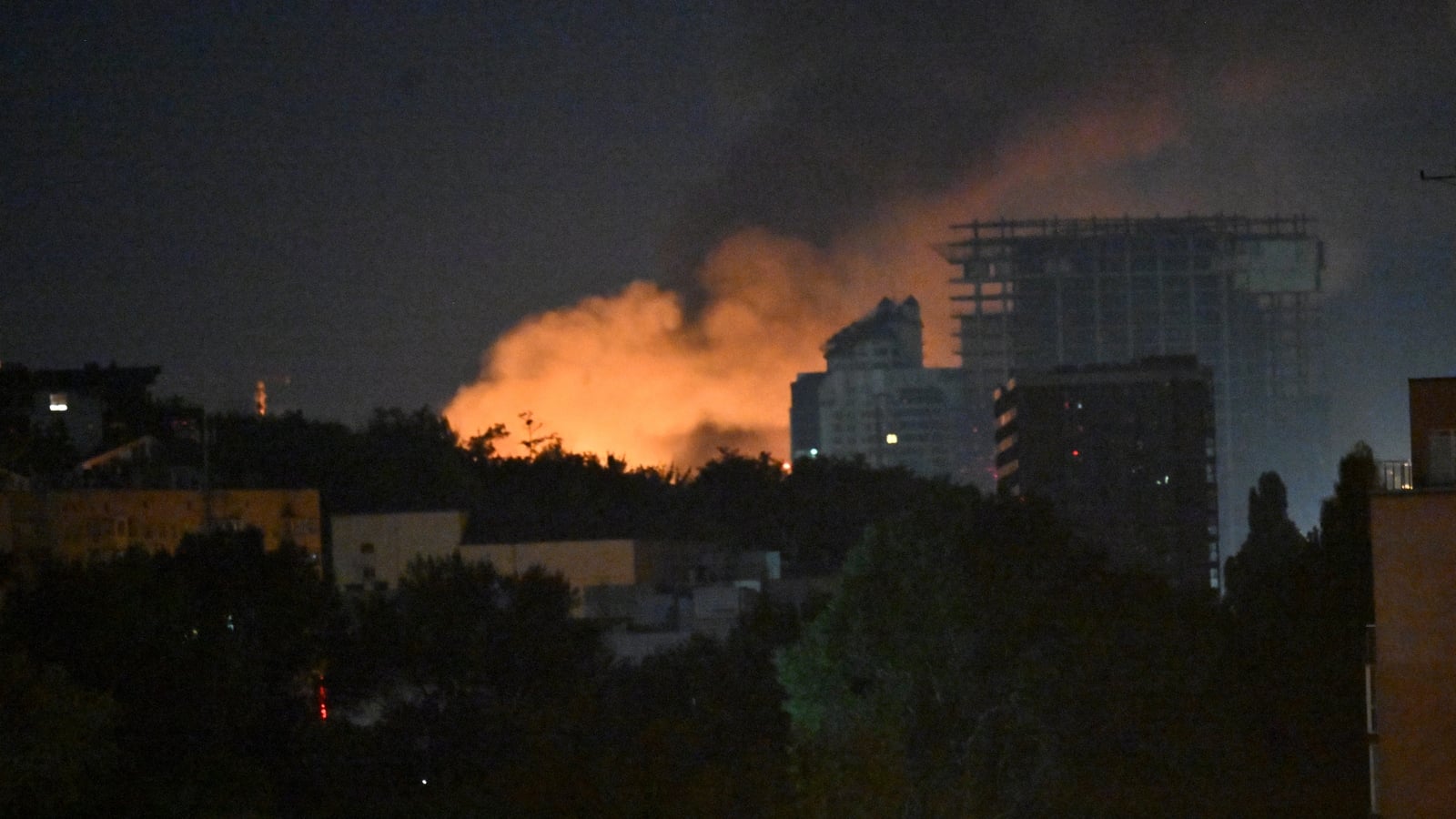 Nine people killed in Russian attacks on Kyiv